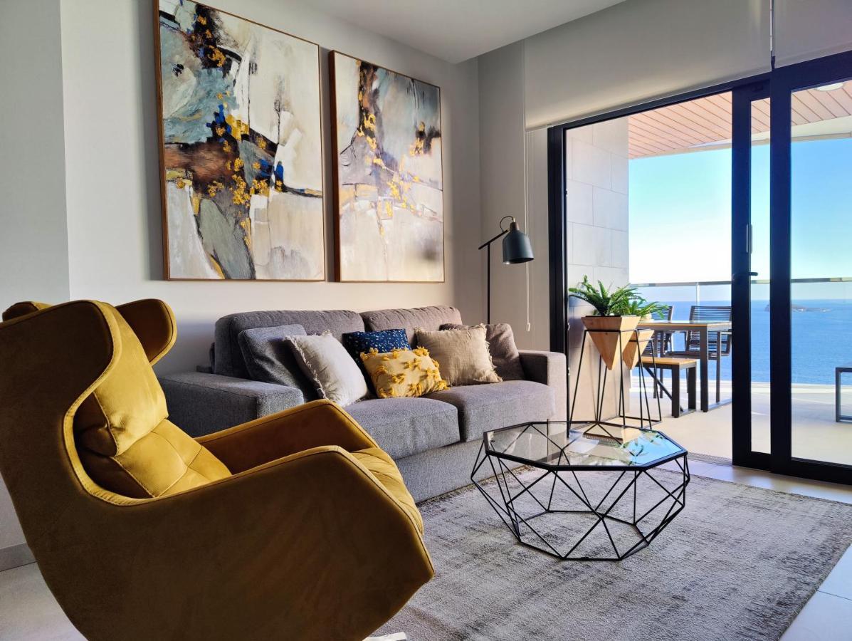 Sunset Waves Superb Apartments بينايدورم المظهر الخارجي الصورة
